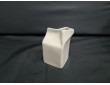 Фарфоровая ваза "Молочный пакет", бежевый, 12 см, TM LEANZA